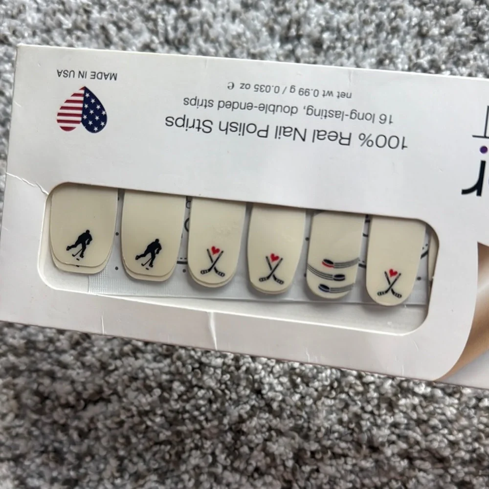 Color Street Nail Strips - Hockey - Picture 4 of 4